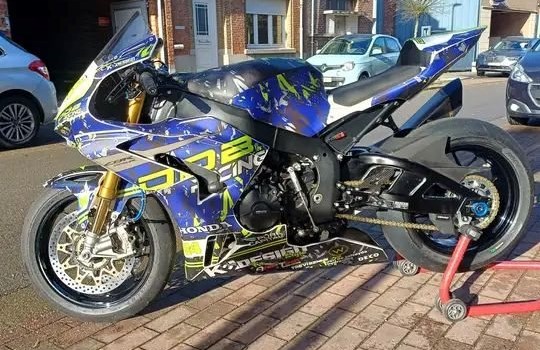 Gebrauchtmotorrad Honda CB 1000 R - Bild 4