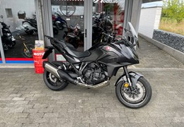 Neumotorrad Honda NT1100 DCT