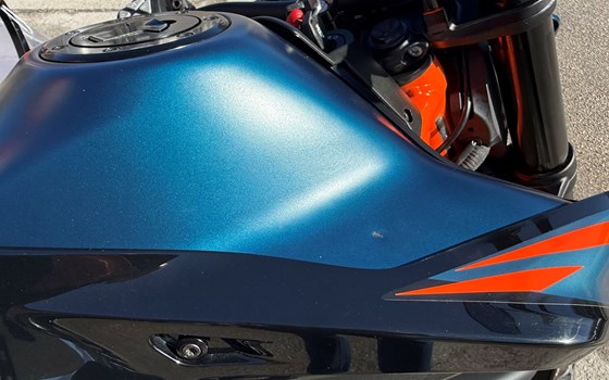 Gebrauchtmotorrad KTM 890 Duke R - Bild 5