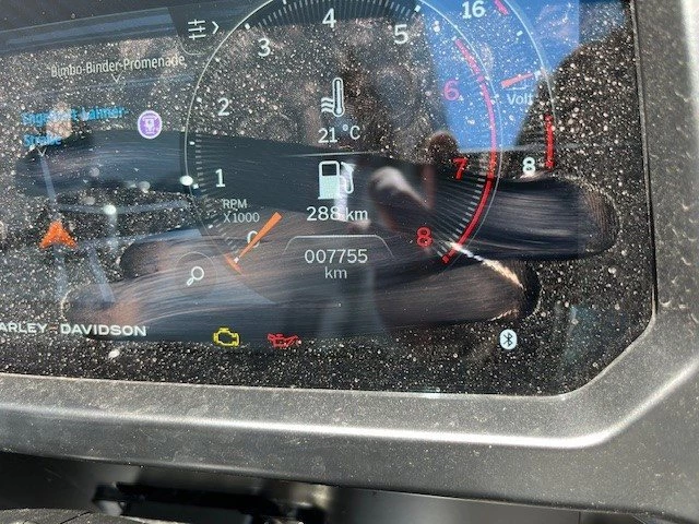 Harley-Davidson Road Glide FLTRX (Atlas Silver Metallic/Black Finish) - Bild 15