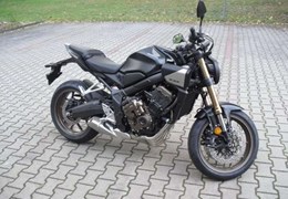 Neumotorrad Honda CB650R E-Clutch