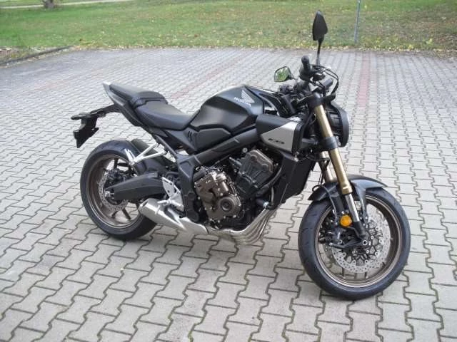 Honda CB650R E-Clutch