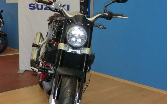 Gebrauchtmotorrad SWM Varez 125 - Bild 2