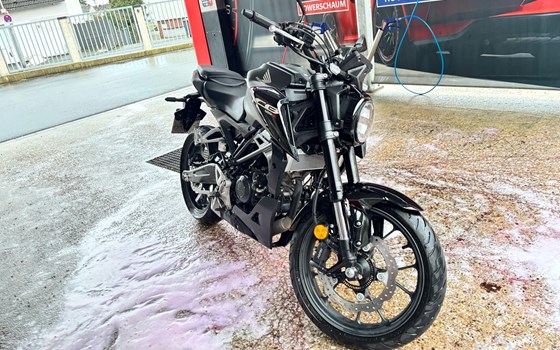 Gebrauchtmotorrad Honda CB 125 - Bild 2