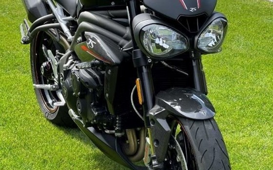 Gebrauchtmotorrad Triumph Speed Triple RS - Bild 1