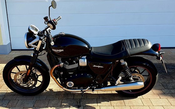 Gebrauchtmotorrad Triumph Street Twin - Bild 4