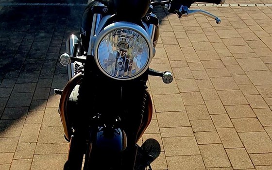 Gebrauchtmotorrad Triumph Street Twin - Bild 6