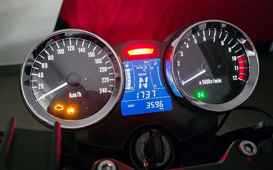 Gebrauchtmotorrad Kawasaki Z900 RS - Bild 8