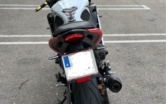 Gebrauchtmotorrad Honda CBR 600 F - Bild 4