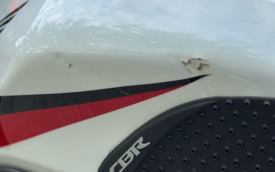 Gebrauchtmotorrad Honda CBR 600 F - Bild 11