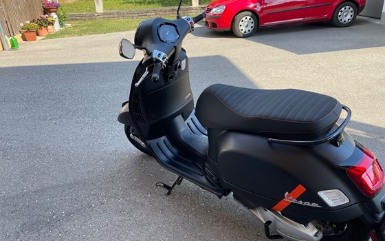 Gebrauchtmotorrad Vespa GTS 300 Super Sport - Bild 4