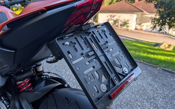 Gebrauchtmotorrad Triumph Street Triple 765 R - Bild 15