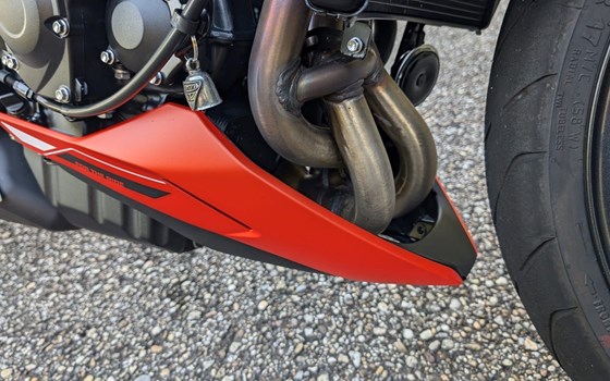 Gebrauchtmotorrad Triumph Street Triple 765 R - Bild 18