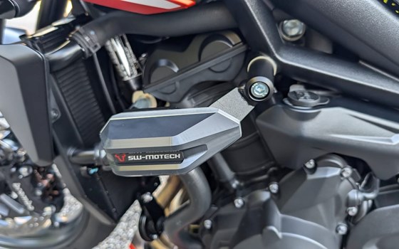 Gebrauchtmotorrad Triumph Street Triple 765 R - Bild 25