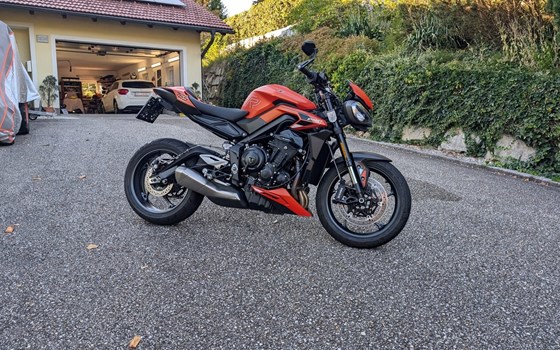 Gebrauchtmotorrad Triumph Street Triple 765 R - Bild 4