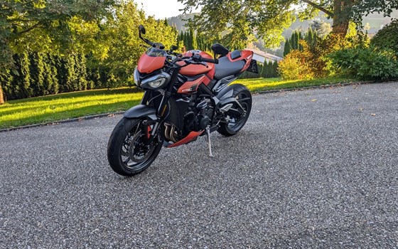 Gebrauchtmotorrad Triumph Street Triple 765 R - Bild 7