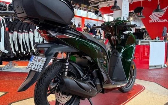 Gebrauchtmotorrad Honda SH125 - Bild 8