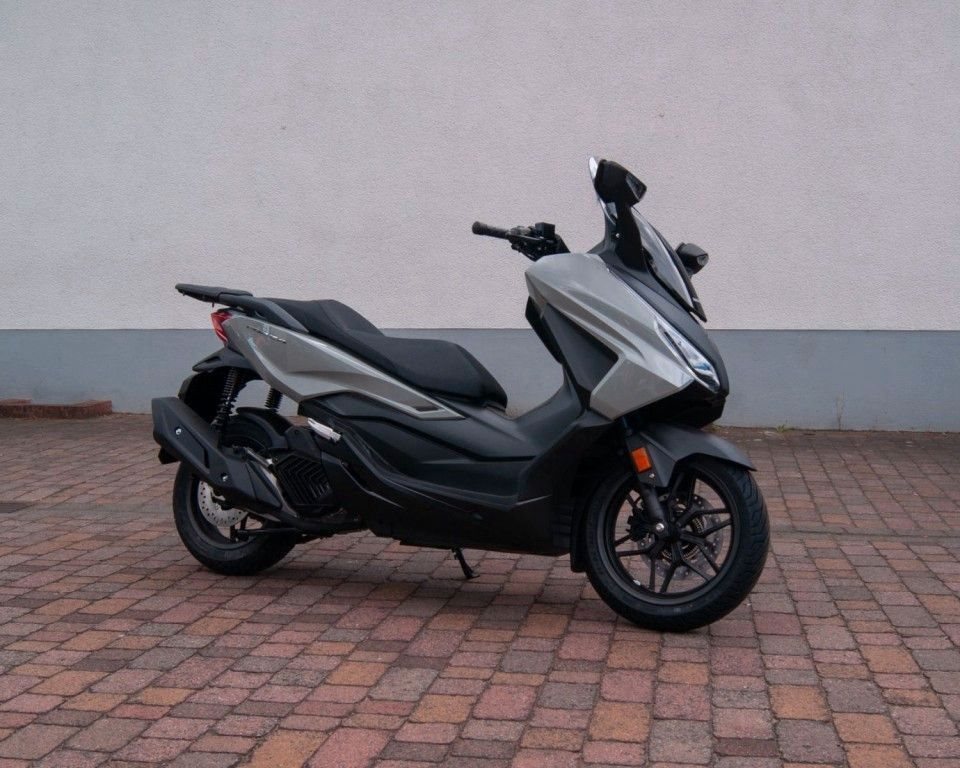 Honda Forza 125