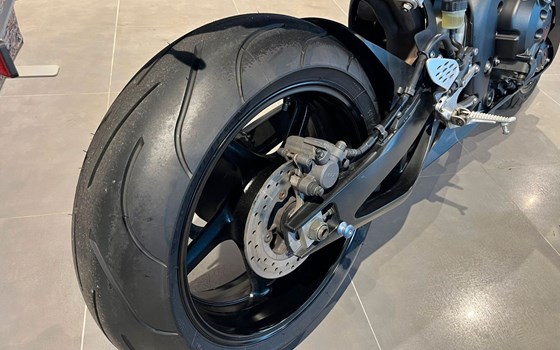 Gebrauchtmotorrad Yamaha R1 - Bild 10