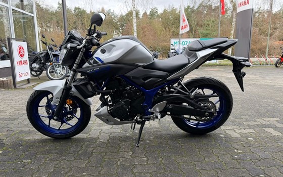 Gebrauchtmotorrad Yamaha MT-03 - Bild 6