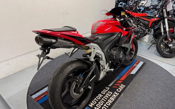 Gebrauchtmotorrad Honda CBR600RR - Bild 7