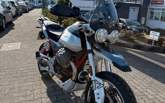 Gebrauchtmotorrad Moto Guzzi V85 TT - Bild 11