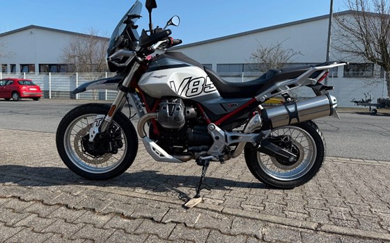 Gebrauchtmotorrad Moto Guzzi V85 TT - Bild 2