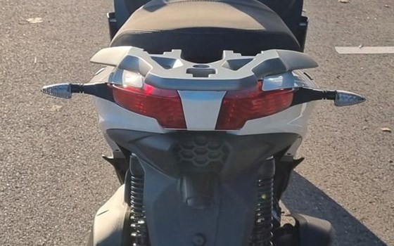 Neufahrzeug Piaggio MP3 310 Sport - Bild 5