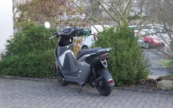 Gebrauchtmotorrad Honda EM1 e - Bild 4