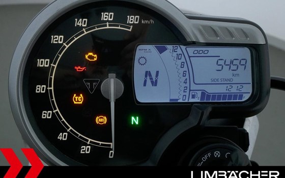 Gebrauchtmotorrad Triumph Speed 400 - Bild 12