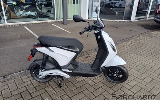 Neufahrzeug Piaggio 1 + - Bild 4