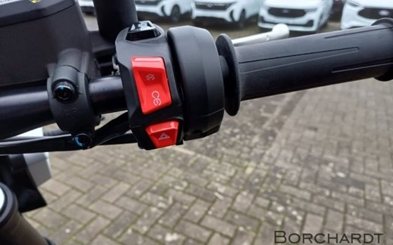 Neufahrzeug Moto Guzzi V85 Strada - Bild 13