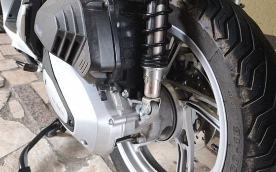 Gebrauchtmotorrad Honda SH125i - Bild 2