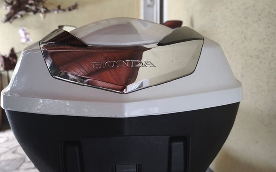 Gebrauchtmotorrad Honda SH125i - Bild 4