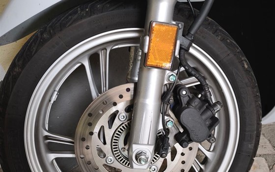 Gebrauchtmotorrad Honda SH125i - Bild 6