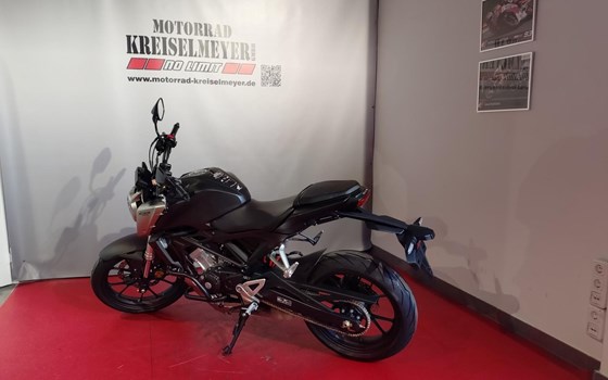 Gebrauchtmotorrad Honda CB125R - Bild 5