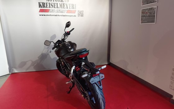 Gebrauchtmotorrad Honda CB125R - Bild 6