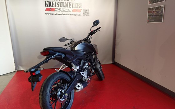 Gebrauchtmotorrad Honda CB125R - Bild 7