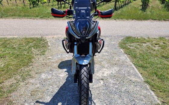 Gebrauchtmotorrad QJ Motor SRT 600 SX - Bild 10