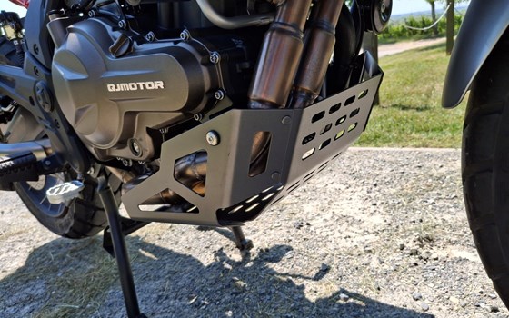 Gebrauchtmotorrad QJ Motor SRT 600 SX - Bild 19