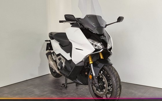 Neufahrzeug Honda Forza 750 - Bild 1