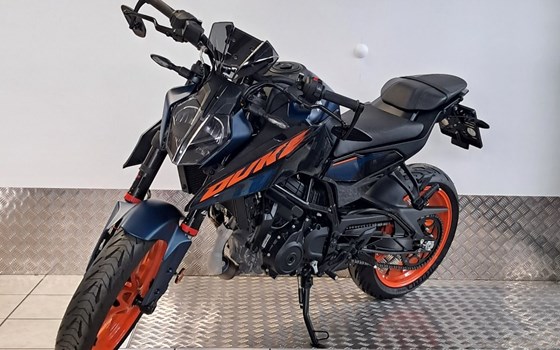 Neufahrzeug KTM 125 Duke - Bild 5