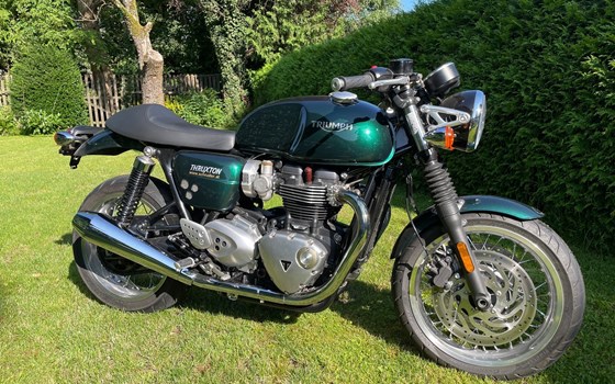 Gebrauchtmotorrad Triumph Thruxton 1200 - Bild 2