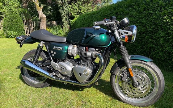 Gebrauchtmotorrad Triumph Thruxton 1200 - Bild 2
