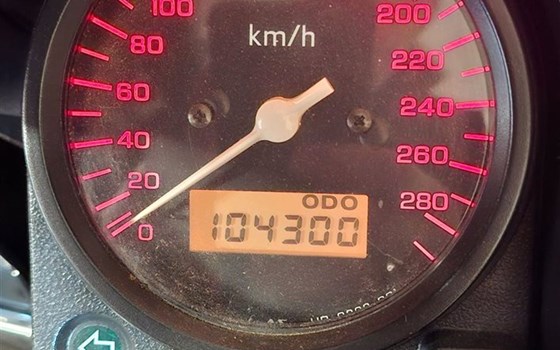 Gebrauchtmotorrad Honda VTR 1000 F Fire Storm - Bild 2