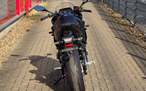 Neufahrzeug Suzuki GSX-8R - Bild 8