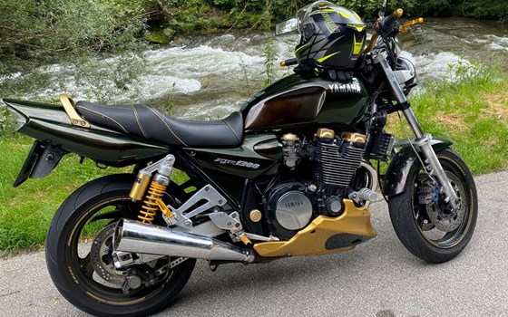 Gebrauchtmotorrad Yamaha XJR 1300 - Bild 3