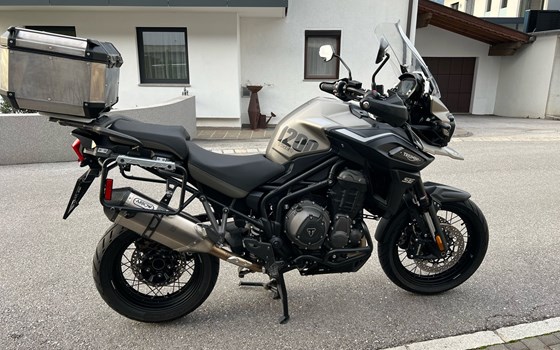 Gebrauchtmotorrad Triumph Tiger 1200 Desert Edition - Bild 1