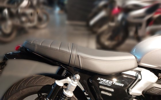 Neufahrzeug Triumph Speed Twin 900 - Bild 11