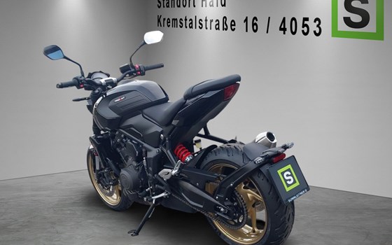 Gebrauchtmotorrad Triumph Trident 800 - Bild 4